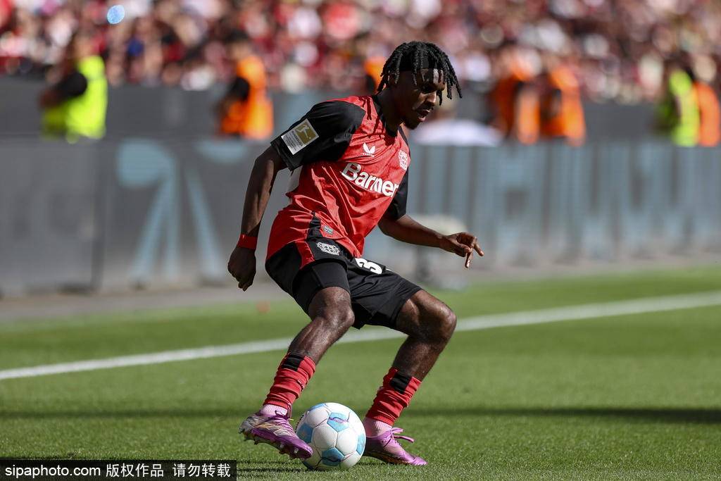 阿诺德放心飞！签妖翼搞定+已续约1人 利物浦完成换代