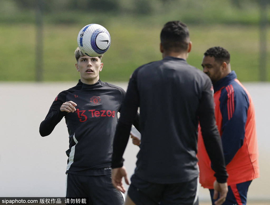 皇马弃将成香饽饽？曼联800万欧搅局，天才少年帕斯引爆夏窗争夺战！